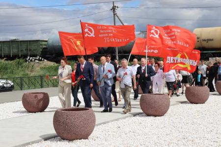 «Память сильнее времени». Автопробег и митинг волгоградских коммунистов