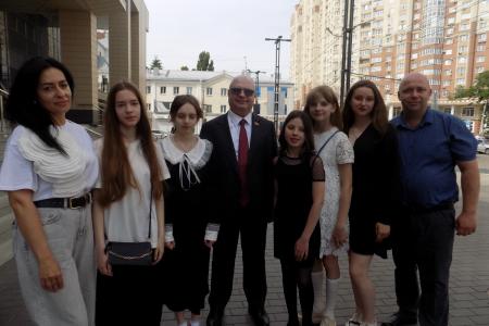 Воронеж по приглашению депутата Госдумы Сергея Гаврилова и Воронежского обкома КПРФ посетили дети из ЛНР