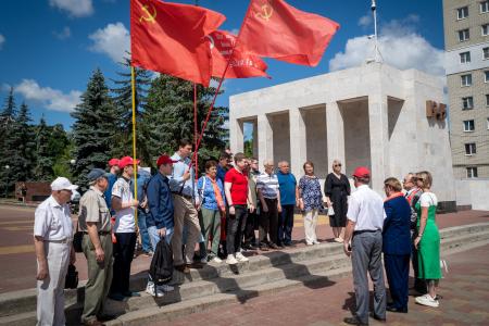 Н.Н. Иванов 22 июня принял участие в церемонии возложения цветов и венков на Мемориале памяти павших в Курске