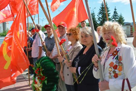 Коммунисты Забайкалья почтили память воинов Великой Отечественной войны