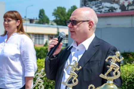 Воронежский депутат Госдумы Сергей Гаврилов наградил участников забега «Миля ВАСО»