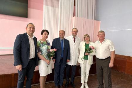 Лидер рязанских коммунистов Денис Сидоров поздравил медработников с предстоящим профессиональным праздником