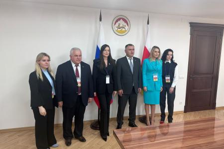 Глава делегации от Госдумы Казбек Тайсаев принял участие в мониторинге парламентских выборов в Южной Осетии