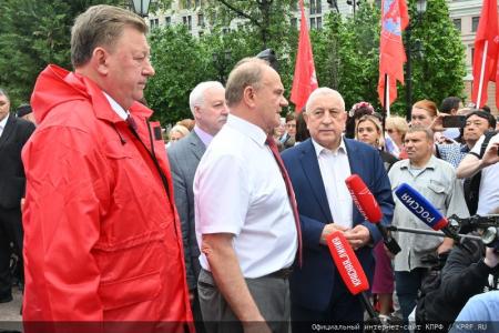 В Москве прошла патриотическая акция, посвященная Дню русского языка и Пушкинскому Дню России