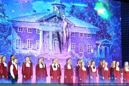 При поддержке КПРФ в Государственном Кремлевском Дворце состоялся Фестиваль всероссийского оркестра национальных инструментов народов России