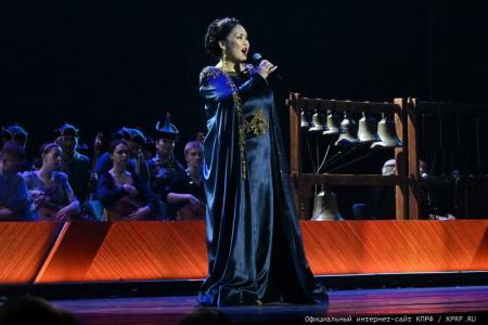 При поддержке КПРФ в Государственном Кремлевском Дворце состоялся Фестиваль всероссийского оркестра национальных инструментов народов России
