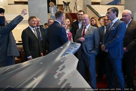 Г.А. Зюганов и С.Е. Савицкая выступили на открывшейся в Госдуме выставке, посвященной 85-летию ОКБ Сухого и ОКБ Микояна