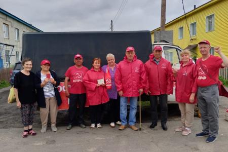 Омский обком КПРФ снова направил гуманитарный груз в Усть-Ишим