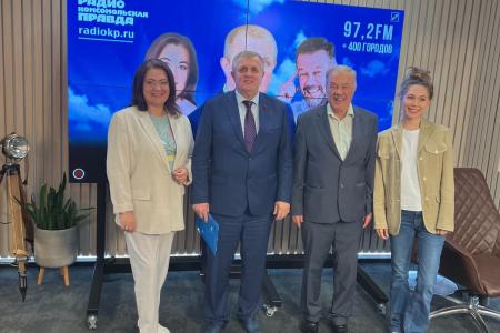 На радио «Комсомольская правда» состоялась «Партийная среда» с Н.В. Коломейцевым