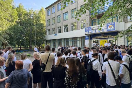 В Ульяновске открыли памятную доску в честь коммуниста-героя