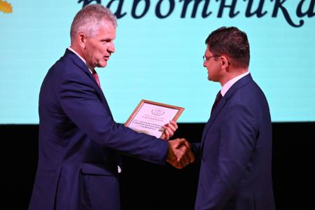 В Ульяновске поздравили врачей с наступающем Днем медицинского работника