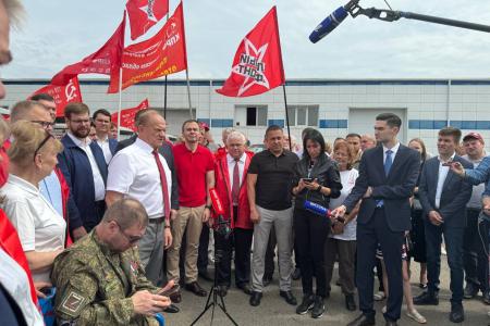 Ульяновские коммунисты отправили гуманитарный конвой на Донбасс