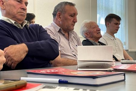 Карельские комсомольцы провели встречу в стенах Законодательного Собрания республики