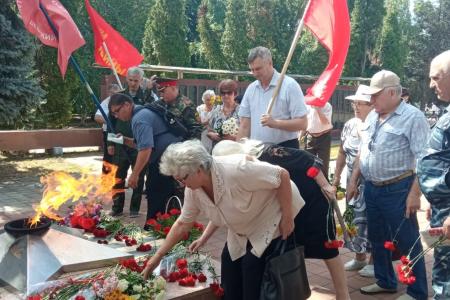 Краснодарский край. Активисты КПРФ и сторонники партии почтили память павших в годы Великой Отечественной