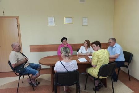 Руководитель фракции КПРФ в Мособлдуме Александр Наумов: Семьи с детьми должны получать всемерную поддержку со стороны государства!