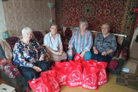 Подмосковные коммунисты ежедневно в рабочем строю