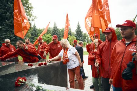 Нижегородское региональное отделение КПРФ организовало автопробег в поддержку участников СВО