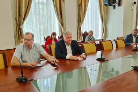 Рязанская область. Депутаты КПРФ приняли участие в обсуждении вопроса о спорном строительстве в поселке Солотча
