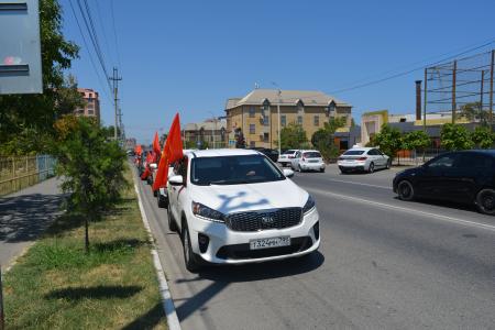 В Дагестане коммунисты провели автопробег “За Родину! За народ России! За нашу Победу!”