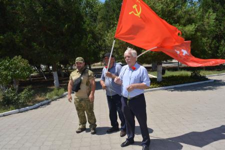 В Дагестане коммунисты провели автопробег “За Родину! За народ России! За нашу Победу!”