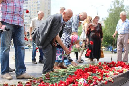 Владимирские коммунисты поздравили с 80-летним юбилеем ветерана партии Б.К. Оверчука