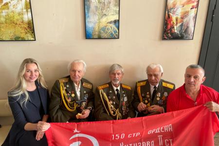 Свердловская область. Депутат-коммунист Виктория Ивачева: Дружбе – крепнуть! С Днем Независимости, дорогие сябры!