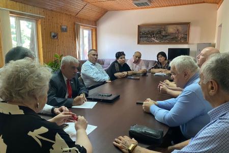 Завершилась рабочая поездка Казбека Тайсаева в Северную Осетию