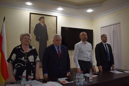 Завершилась рабочая поездка Казбека Тайсаева в Северную Осетию