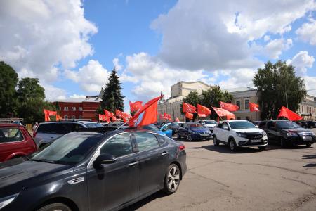 Орловские коммунисты провели автопробег в рамках акции "За Родину! За народ России! За нашу Победу!"