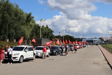 Орловские коммунисты провели автопробег в рамках акции "За Родину! За народ России! За нашу Победу!"