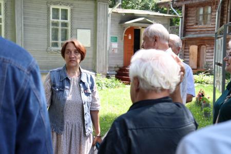Ярославские коммунисты и комсомольцы посетили дом-музей в Горках Ленинских