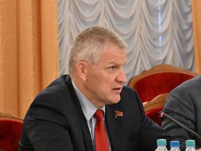 КПРФ в Госдуме провела круглый стол на тему: «Вопросы совершенствования правового регулирования организации оказания скорой медицинской помощи в Российской Федерации»