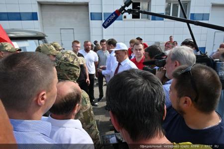 Очередной, 127-й гуманитарный конвой КПРФ отправила на Донбасс