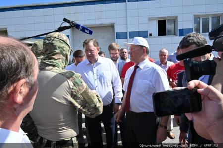 Очередной, 127-й гуманитарный конвой КПРФ отправила на Донбасс