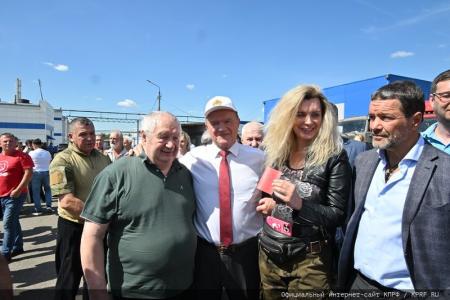 Очередной, 127-й гуманитарный конвой КПРФ отправила на Донбасс