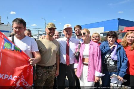 Очередной, 127-й гуманитарный конвой КПРФ отправила на Донбасс