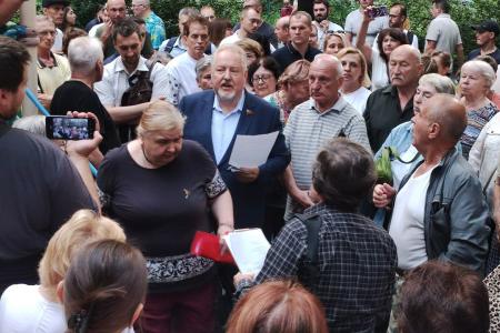 Москва. Протестные встречи депутата С.Обухова по мигрантской проблеме в Богородском и Перово: «Нет хостелам в жилых домах!»