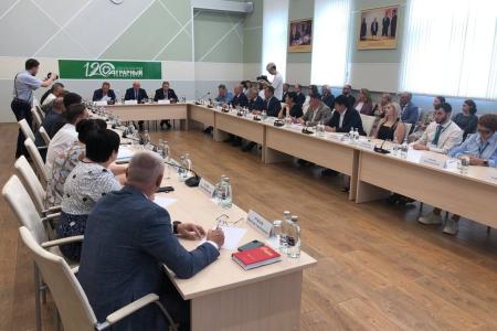 Мария Прусакова рассказала своим подписчикам в социальных сетях о важных достижениях на Кировском заводе в Санкт-Петербурге