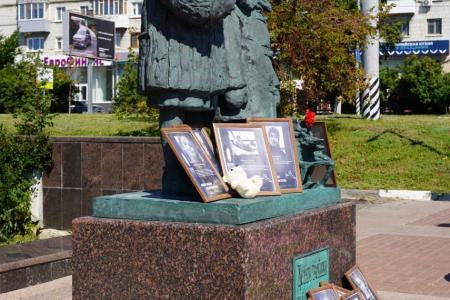 Ульяновские коммунисты почтили память детей – жертв войны в Донбассе