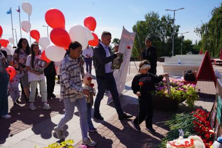 Ульяновские коммунисты почтили память детей – жертв войны в Донбассе