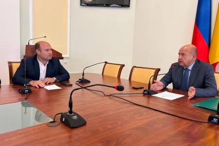 Рязанская область. Депутаты КПРФ приняли участие в обсуждении вопроса о спорном строительстве в поселке Солотча