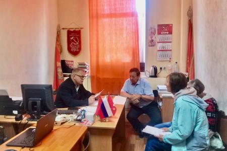 Руководитель фракции КПРФ в Мособлдуме Александр Наумов провел прием граждан в Кашире