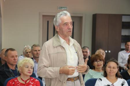 Юрий Афонин в Челябинске наградил инженеров завода «Полет» за разработку систем противодействия БПЛА