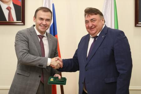 Юрий Афонин принимает участие в юбилейных мероприятиях, посвященных 100-летию партийной организации коммунистов Ингушетии