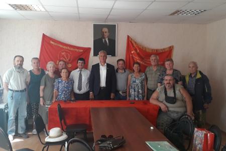 Депутат КПРФ Евгений Бессонов провел встречи с избирателями и партактивом Волгоградской области