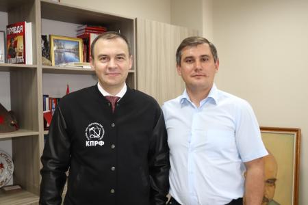 Юрий Афонин в Челябинске наградил инженеров завода «Полет» за разработку систем противодействия БПЛА