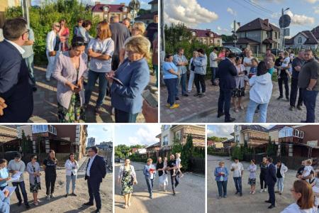 Ольга Алимова и Максим Буланов провели встречу с жителями одного из районов Калининграда