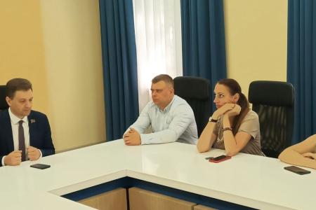 Депутаты КПРФ идут в народ. О работе в Брянске депутата Госдумы ФС РФ Г.П. Камнева