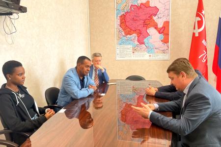 Нижегородские коммунисты встретились с руководителем филиала ООО «ТД СТМ» в Республике Куба Хосе Орландо Кабрера Диас