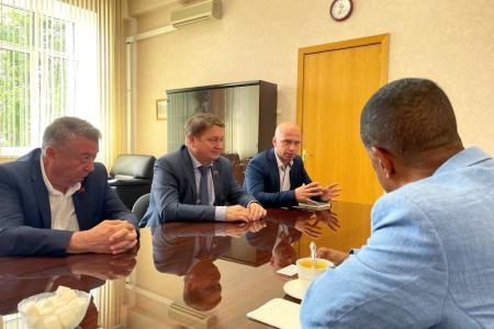 Нижегородские коммунисты встретились с руководителем филиала ООО «ТД СТМ» в Республике Куба Хосе Орландо Кабрера Диас